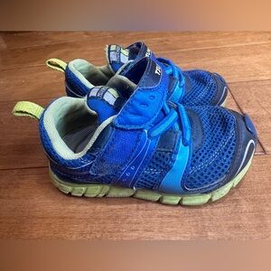 Tsukihoshi shoes, size 9 toddler.